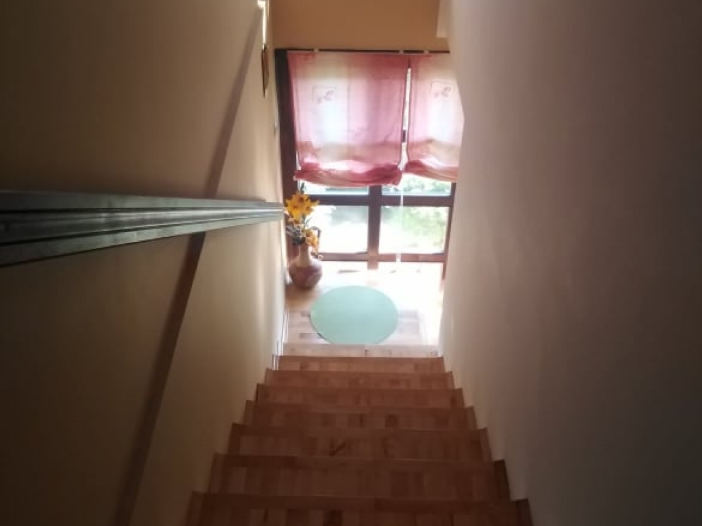 Kragujevac Kuća cetvorosoban i veci Mala vaga