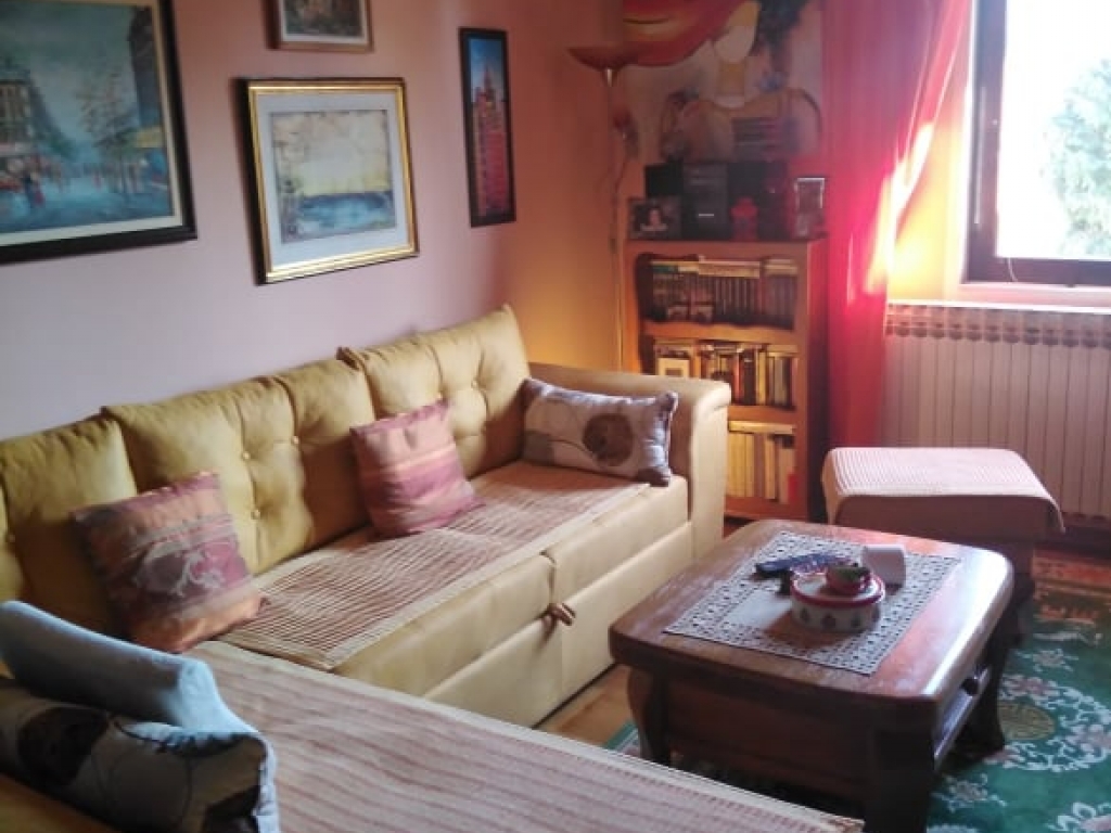 Kragujevac Kuća cetvorosoban i veci Mala vaga