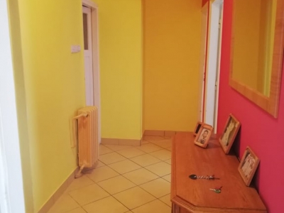 Kragujevac Stan trosoban Centar