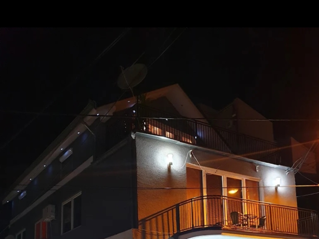 Kragujevac Kuća cetvorosoban i veci Centar