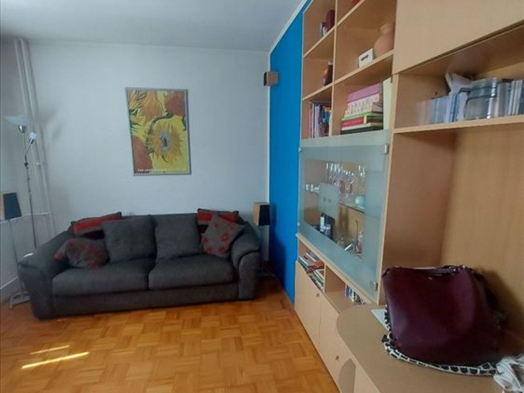 Kragujevac Stan dvoiposoban Centar - preko Lepenice
