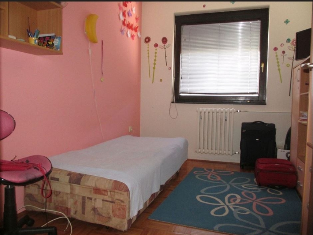Kragujevac Stan dvoiposoban Centar - preko Lepenice