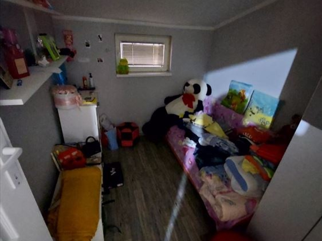 Kragujevac Kuća cetvorosoban i veci Bresnica