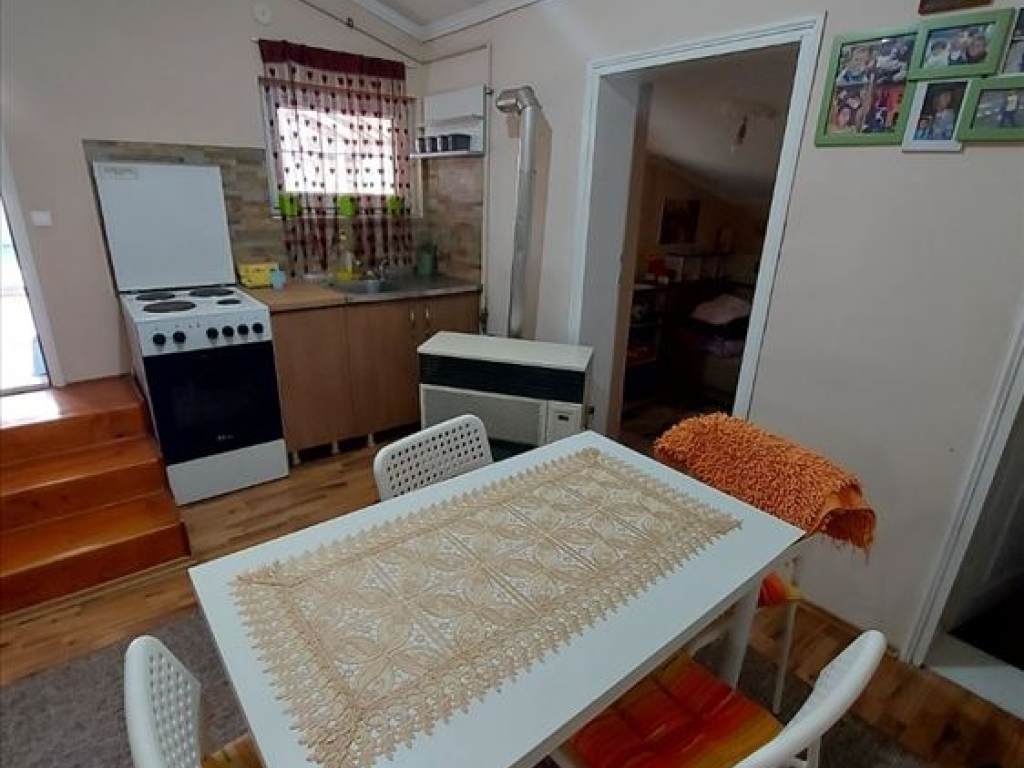 Kragujevac Kuća cetvorosoban i veci Bresnica