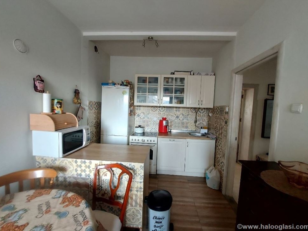 Kragujevac Stan dvosoban Centar