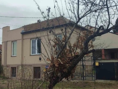 Kragujevac Kuća cetvorosoban i veci Mala vaga