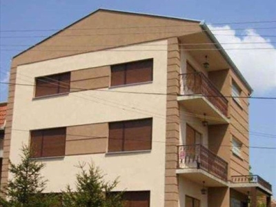 Kragujevac Kuća cetvorosoban i veci Stanovo
