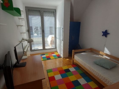 Kragujevac Stan cetvorosoban i veci Erdoglija