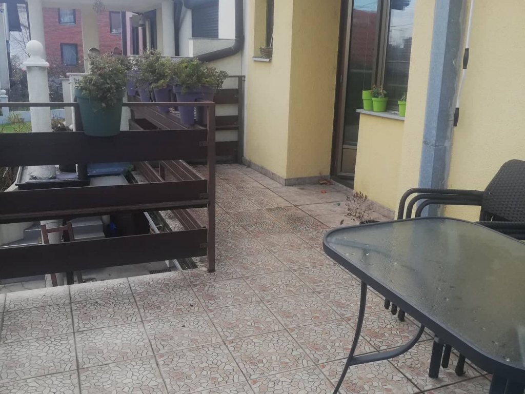 Kragujevac Kuća Troiposoban Denino brdo