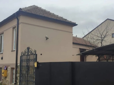 Kragujevac Kuća cetvorosoban i veci Mala vaga