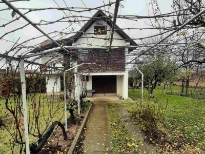 Kragujevac Kuća cetvorosoban i veci Teferic